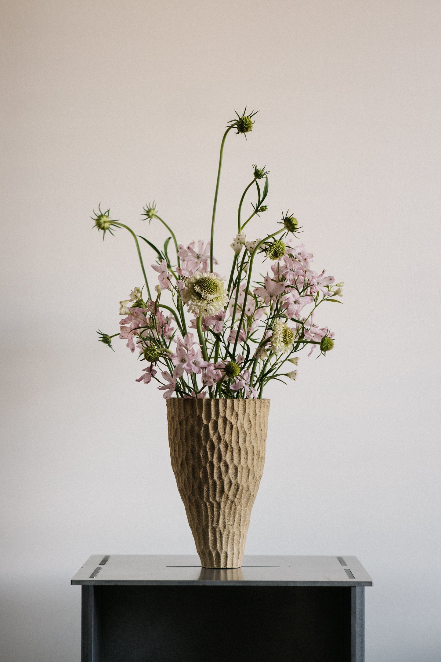 Ren vase - warm stone