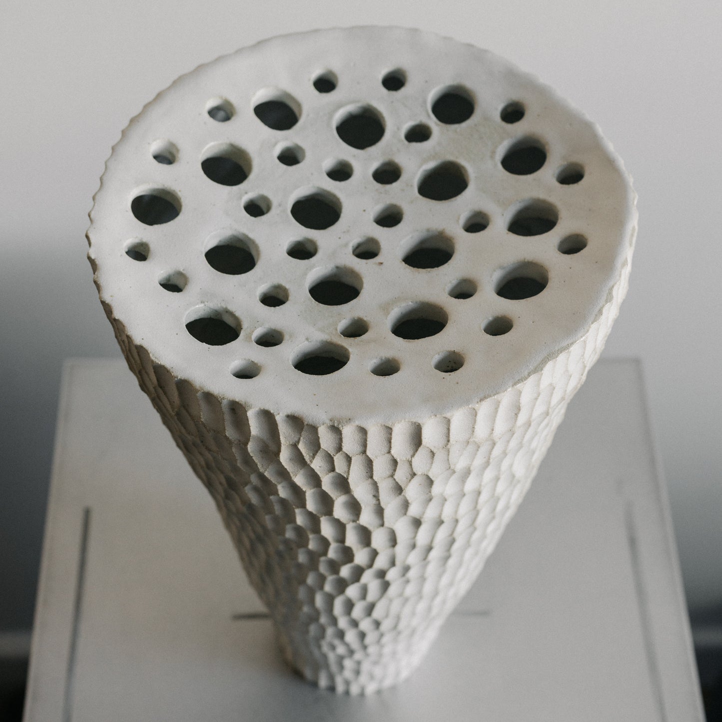 Ren Vase - large white