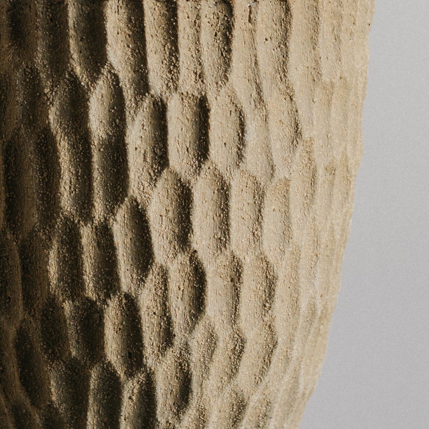 Ren vase - warm stone