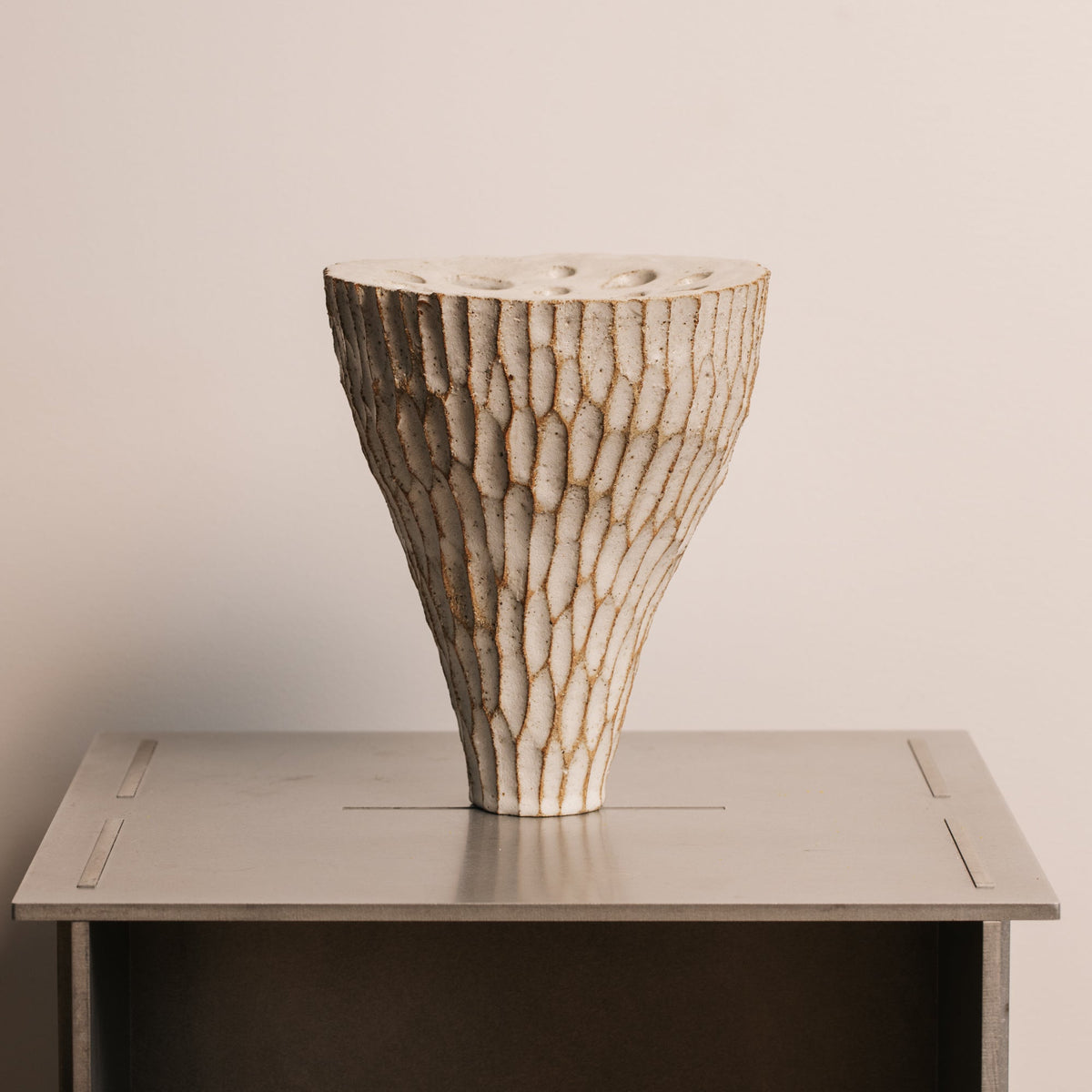 Ren Vase - Sand/White