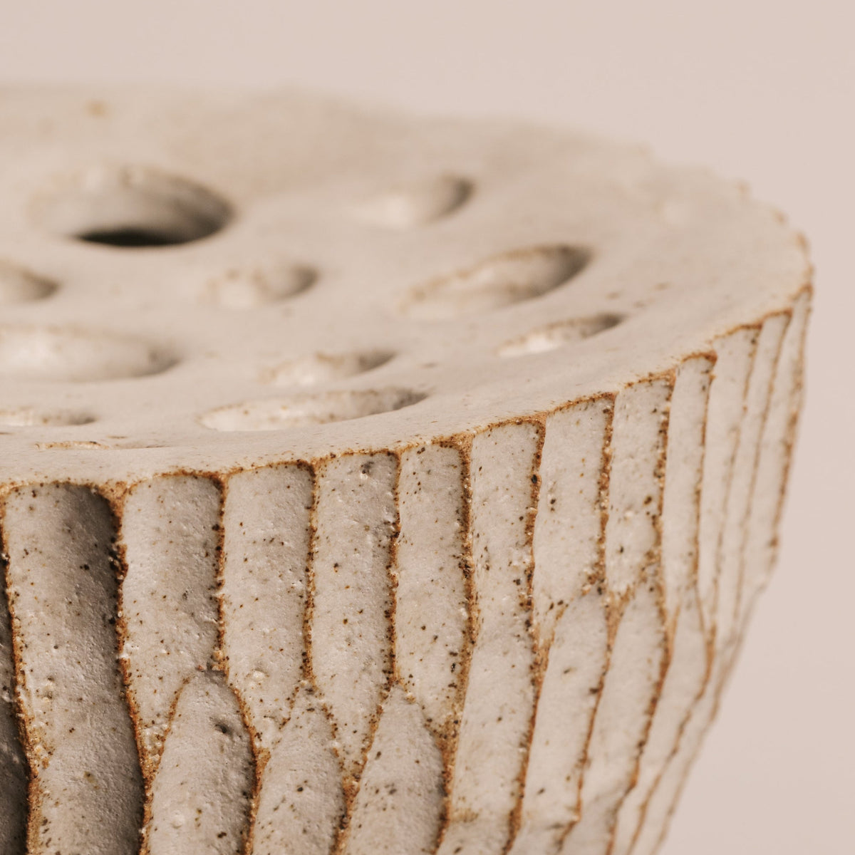 Ren Vase - Sand/White